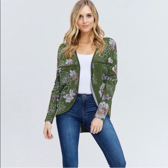 Fabulous Floral Cardigan - Picture 3 of 4